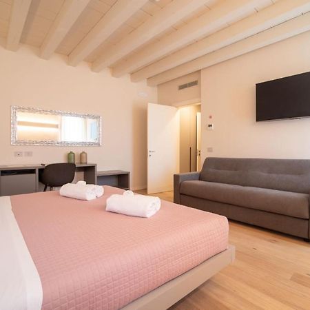 ורונה Calcirelli Suites מראה חיצוני תמונה