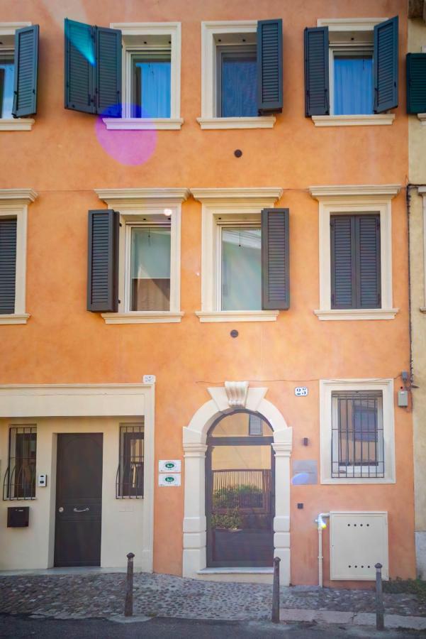 ורונה Calcirelli Suites מראה חיצוני תמונה